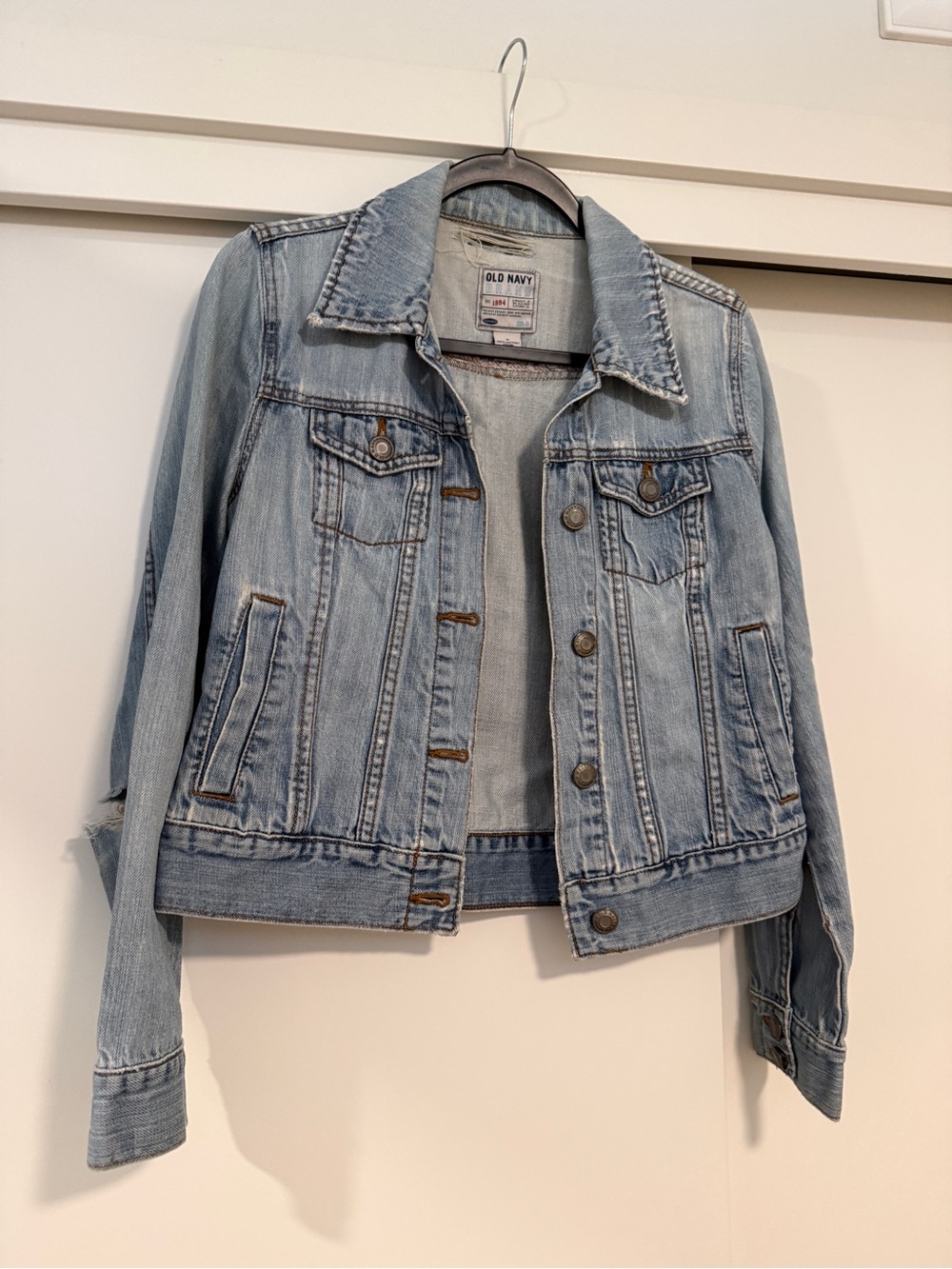 Old Navy Light Blue Denim Jean Jacket - Women's Button-Front Trucker